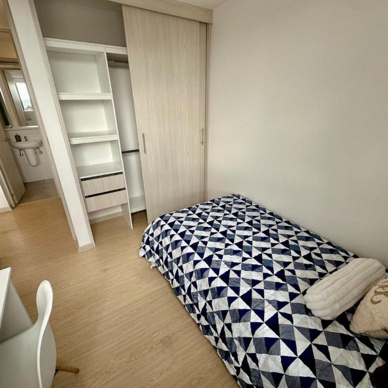  - Room #1714795101 - 14