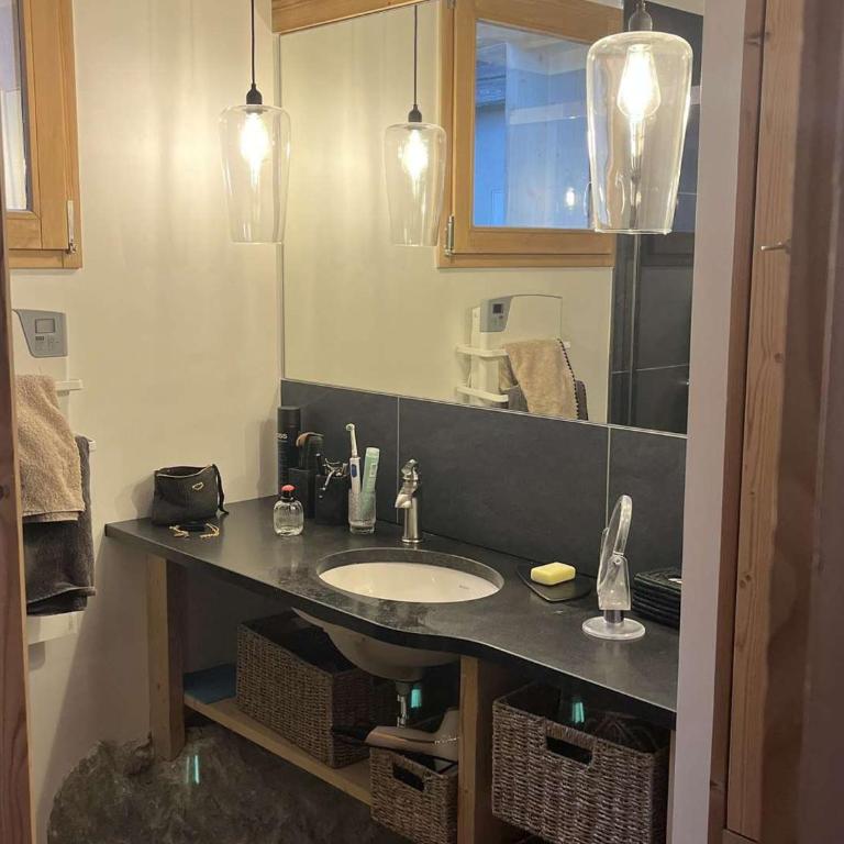 Chalet spacieux au pied des pistes - 10 pers. - FR-1-886-69 - Chalet - 13