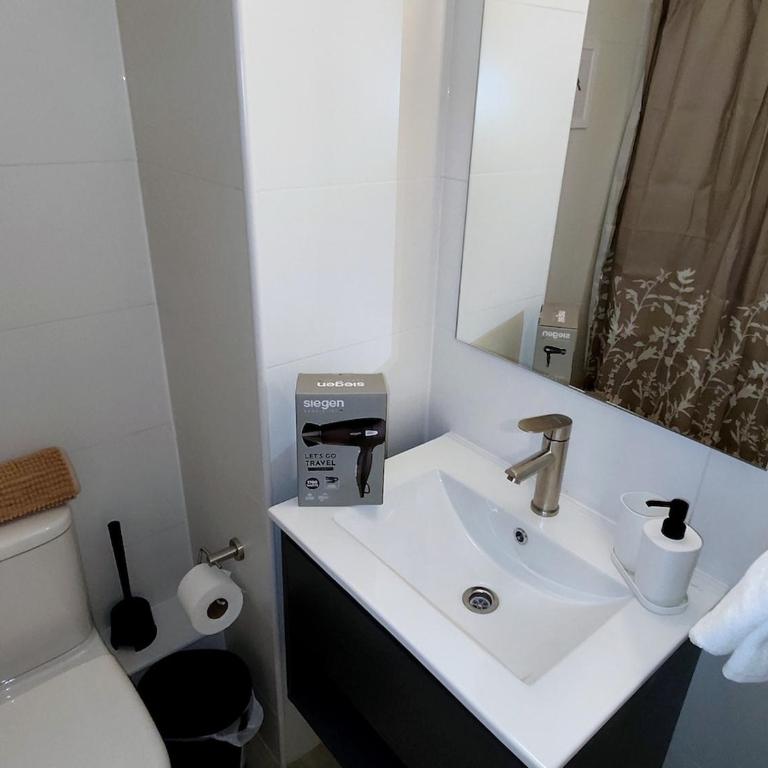 Nuevo departmento cerca del Movistar Arena y Metro para 3 personas D512 - Room #1714808801 - 11