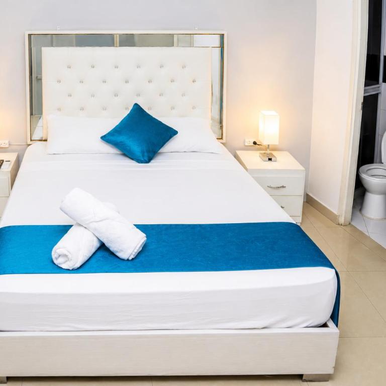 Hotel Casa Bellamare - Standard Double Room with Shared Bathroom - 3