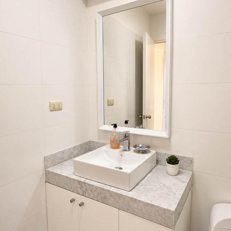 Stylish Barranco Retreat with Ocean Views, Pool & Gym - Apartamento de 1 dormitorio con balcón y vistas al mar - 17