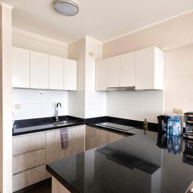 Stylish Barranco Retreat with Ocean Views, Pool & Gym - Apartamento de 1 dormitorio con balcón y vistas al mar - 19