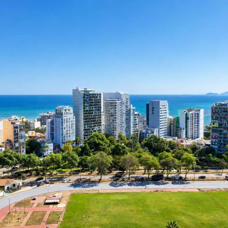 Stylish Barranco Retreat with Ocean Views, Pool & Gym - Apartamento de 1 dormitorio con balcón y vistas al mar - 27