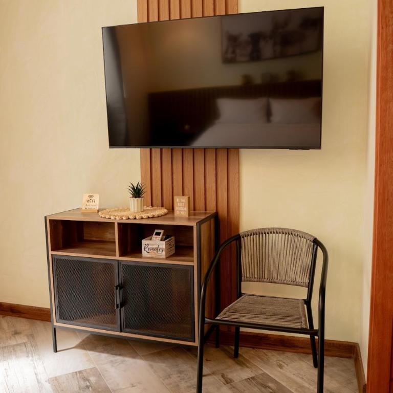City House - I HAB Deluxe En el Corazón de Iquitos - Room #1714815601 - 8