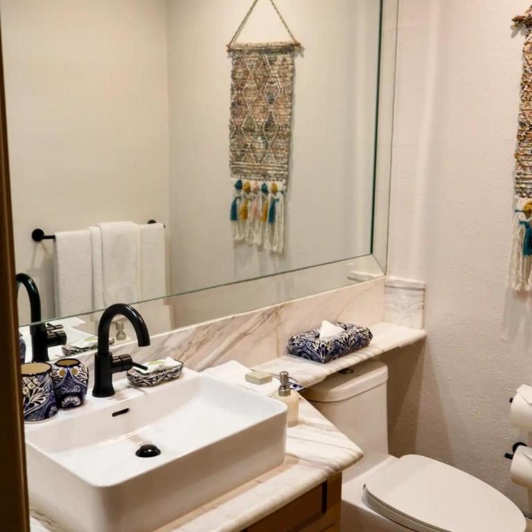 Gorgeous Villa in Cabo with Ocean and Lands End View, private swimmable beach, Pools, sleeps 8 - Villa con vistas al mar - 65