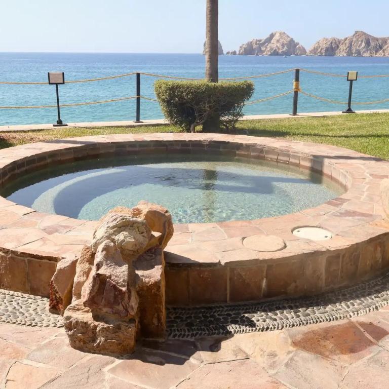Gorgeous Villa in Cabo with Ocean and Lands End View, private swimmable beach, Pools, sleeps 8 - Villa con vistas al mar - 87