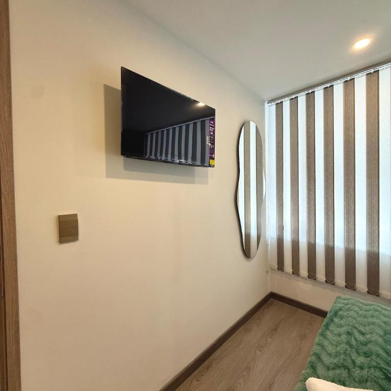  - Room #1714818201 - 3