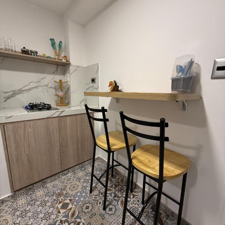  - Room #1714818203 - 3