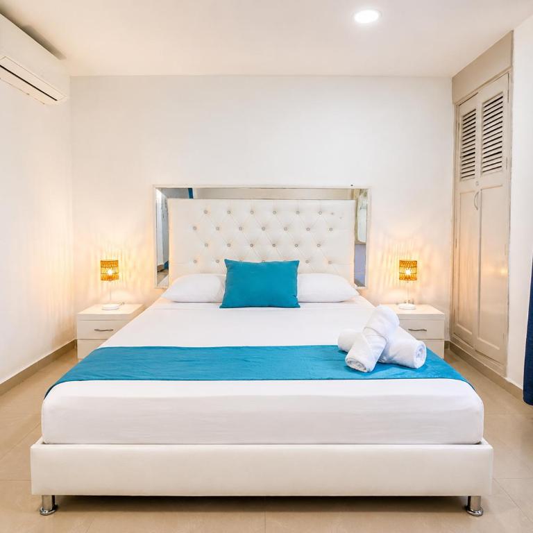 Hotel Casa Bellamare - Double Room with Private Bathroom - 4