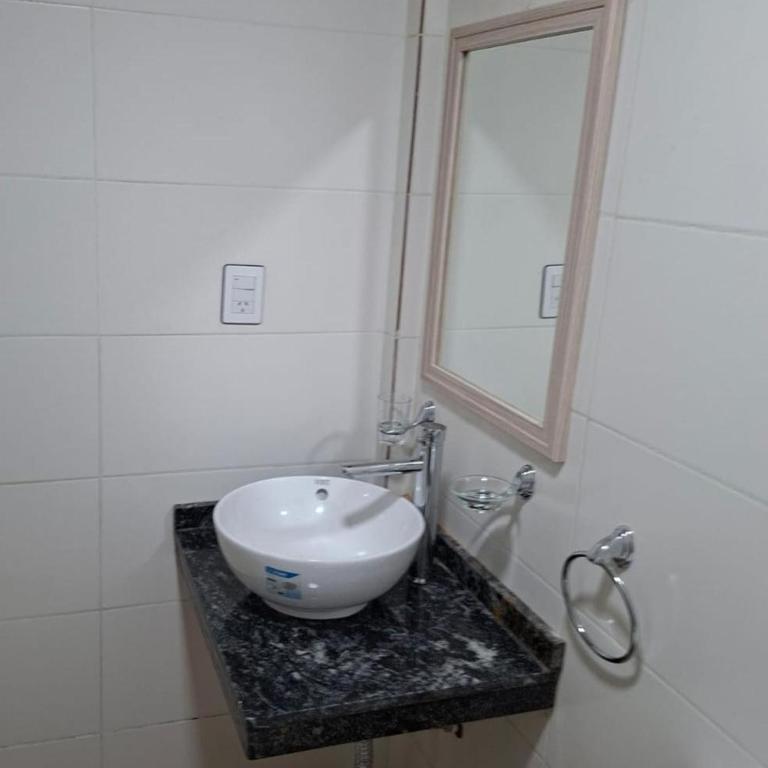 Departamento amoblado en la Banda - Room #1684931402 - 5