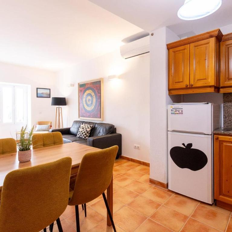 Jaume De Arta B - Two-Bedroom Apartment - 1