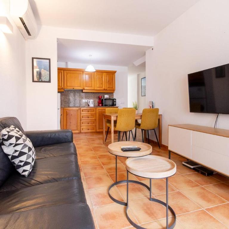 Jaume De Arta B - Two-Bedroom Apartment - 4