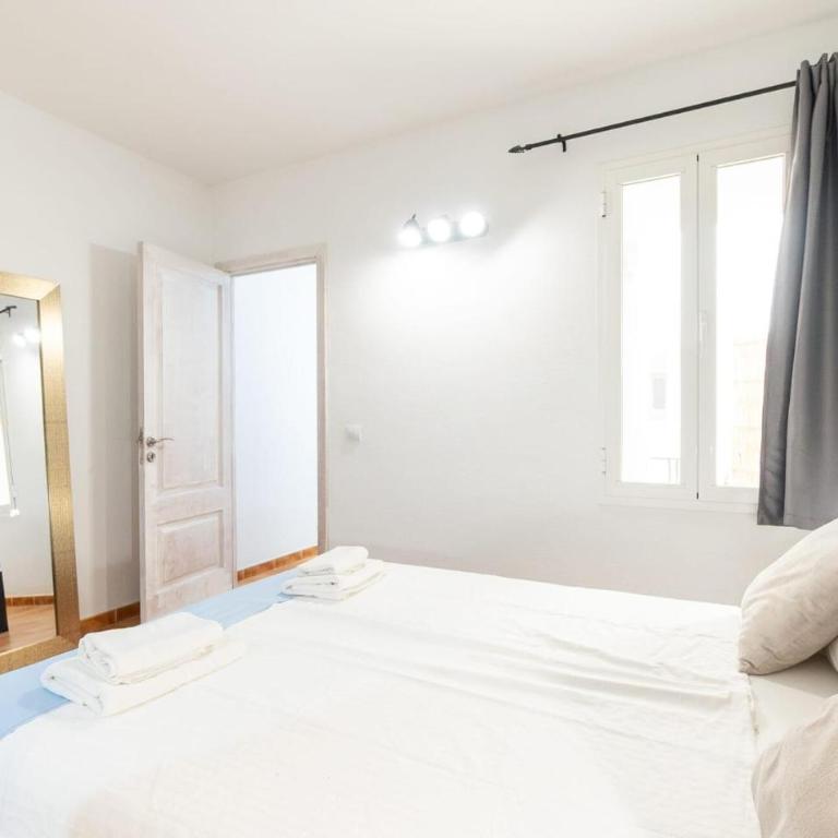 Jaume De Arta B - Two-Bedroom Apartment - 10