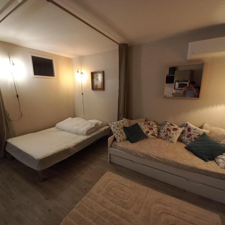 Charmant studio fonctionnel avenue des alliés - Apartment - Ground Floor - 4