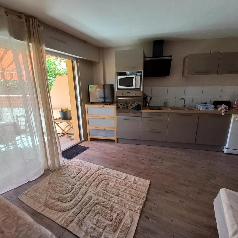 Charmant studio fonctionnel avenue des alliés - Apartment - Ground Floor - 3