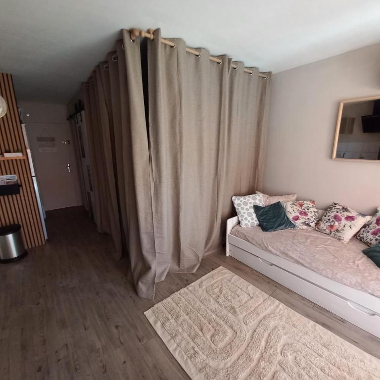 Charmant studio fonctionnel avenue des alliés - Apartment - Ground Floor - 10