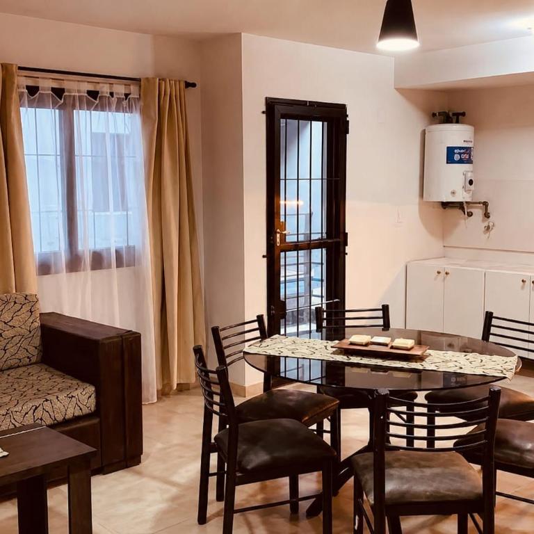  - Room #1714865801 - 4