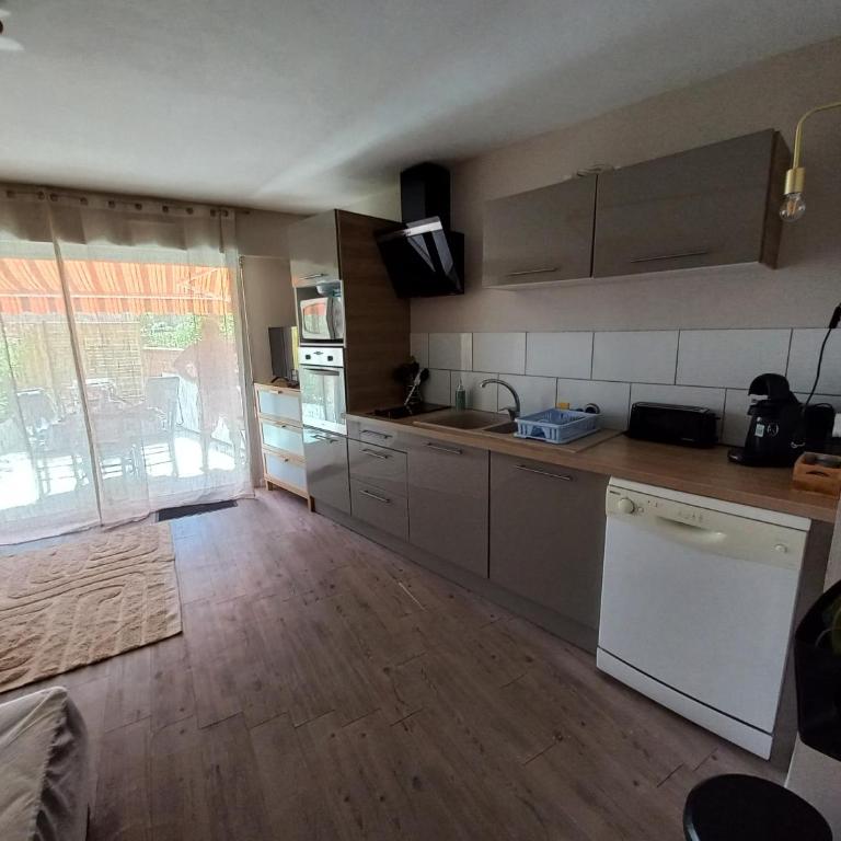 Charmant studio fonctionnel avenue des alliés - Apartment - Ground Floor - 13