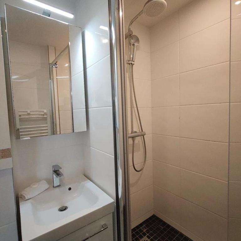 Le Cosy Cabourg,Proche Centre Ville et Thalasso - Room #1714384301 - 9