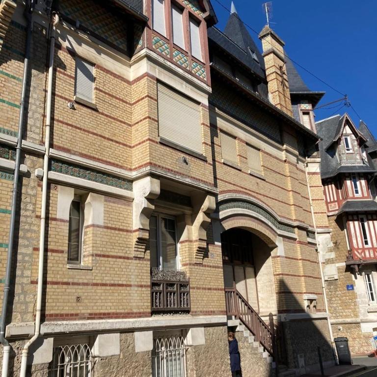Côté Trouville, hyper centre, 30mètres de la plage, 40m2, Balneo - Apartment - Ground Floor - 24