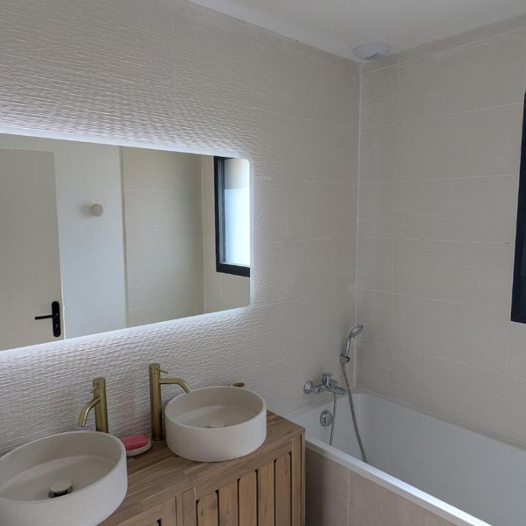Villa moderne, piscine chauffée & climatisation 10 pers - Maison 4 Chambres - 15