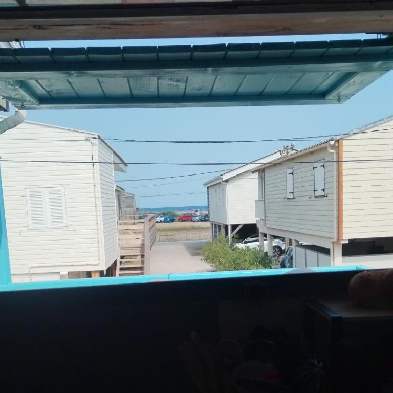 Chalet sur pilotis en bord de plage - Chalet - 9