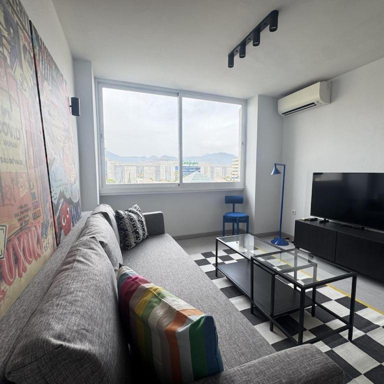  - Room #1714955601 - 7