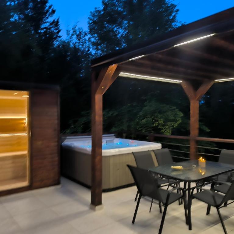 Chalet Vista - Room #1714973301 - 5