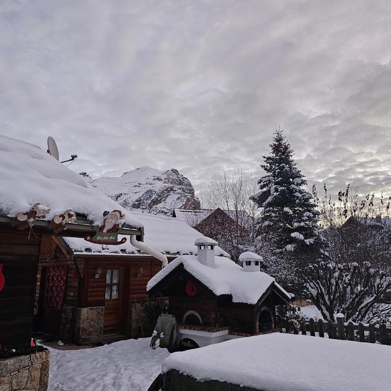 Chalet en bois "Les 3 Petits Cochons" Puy Saint Vincent Village - Chalet - 3