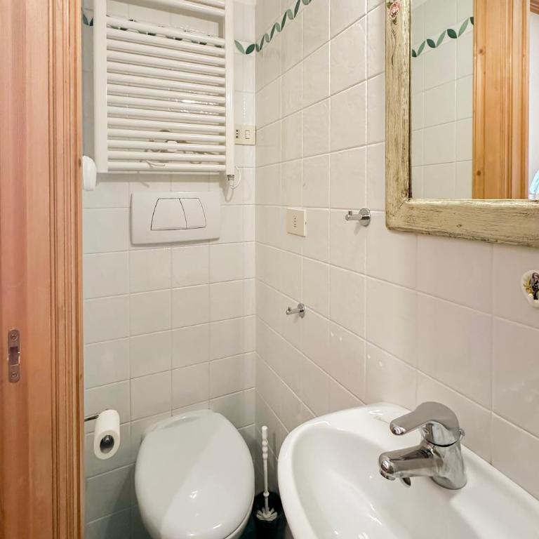 Il Balconcino su Via del Castello - Appartamento con 2 Camere da Letto - 24