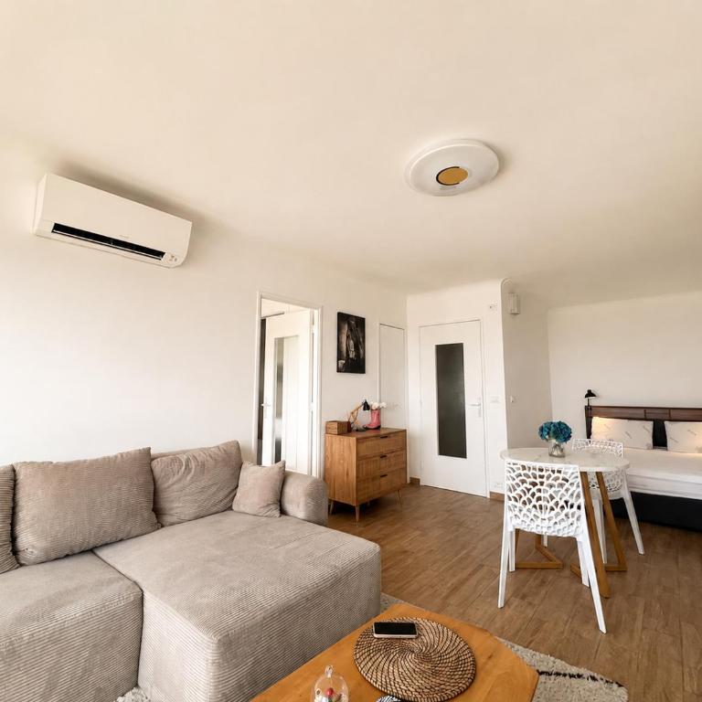 Elegant studio in Central Plage Roquebrune - Appartement - 6