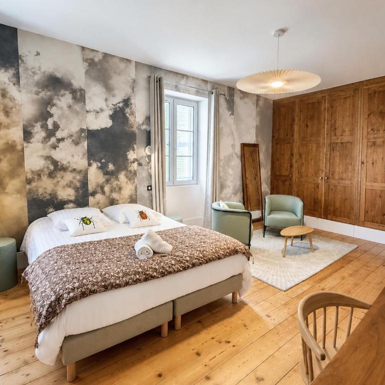 Domaine Clairfontaine Noyarey - Suites Junior - Chambre Double ou Lits Jumeaux - Vue sur Montagnes - 10