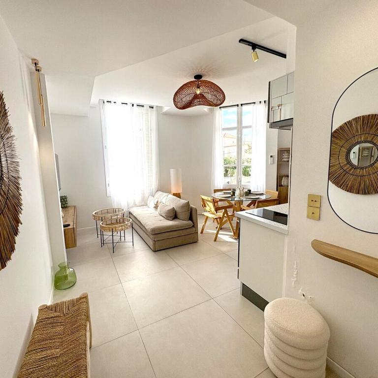 Appartement 2 chambres rénové à cannes - Appartement 2 Chambres - 1