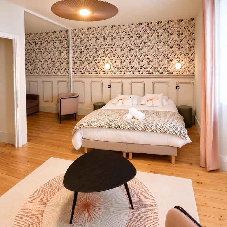 Domaine Clairfontaine Noyarey - Suites Junior - Chambre Double ou Lits Jumeaux - Vue sur Jardin - 18