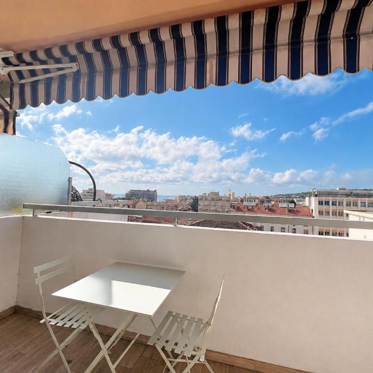 Elegant studio in Central Plage Roquebrune - Appartement - 13