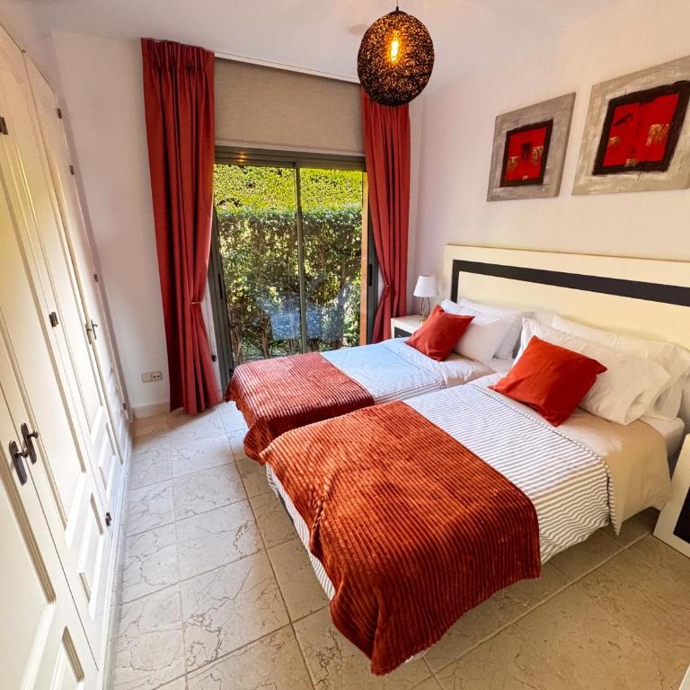 Luxury Sunny Escape - Benatalaya - Room #1714998801 - 6