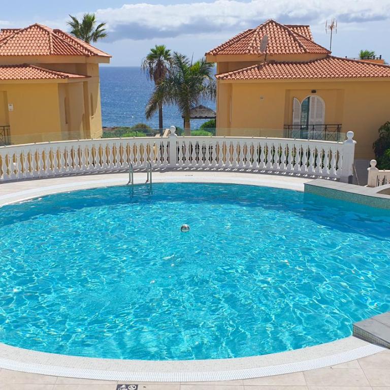 Grand Villa Blue Horizon in Los Cristianos, Ocean-Facing, Private Garden and Parking, 5 BR - Villa con Vista Mare - 16