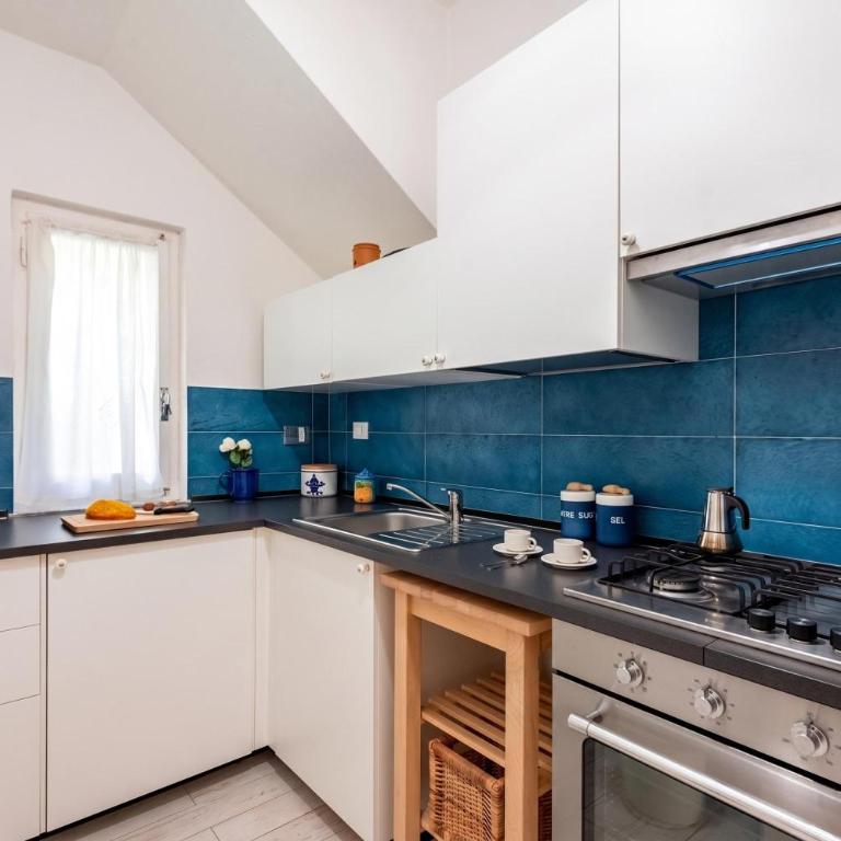 Vernazza Apartments - Two Bedroom Apartment 2 - 3