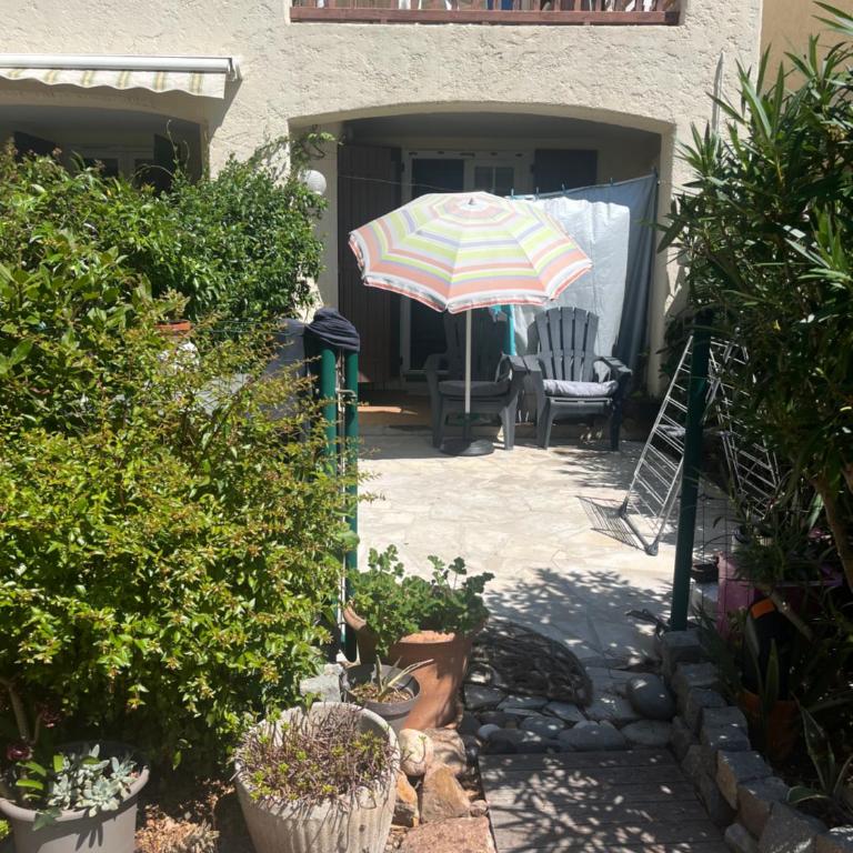 Boulouris RDJ 300m merSTUDIOBASTIDONS - One-Bedroom Apartment - 2