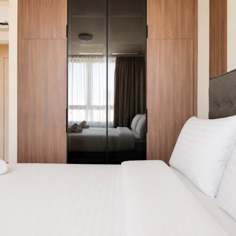  - Room #1715010701 - 1