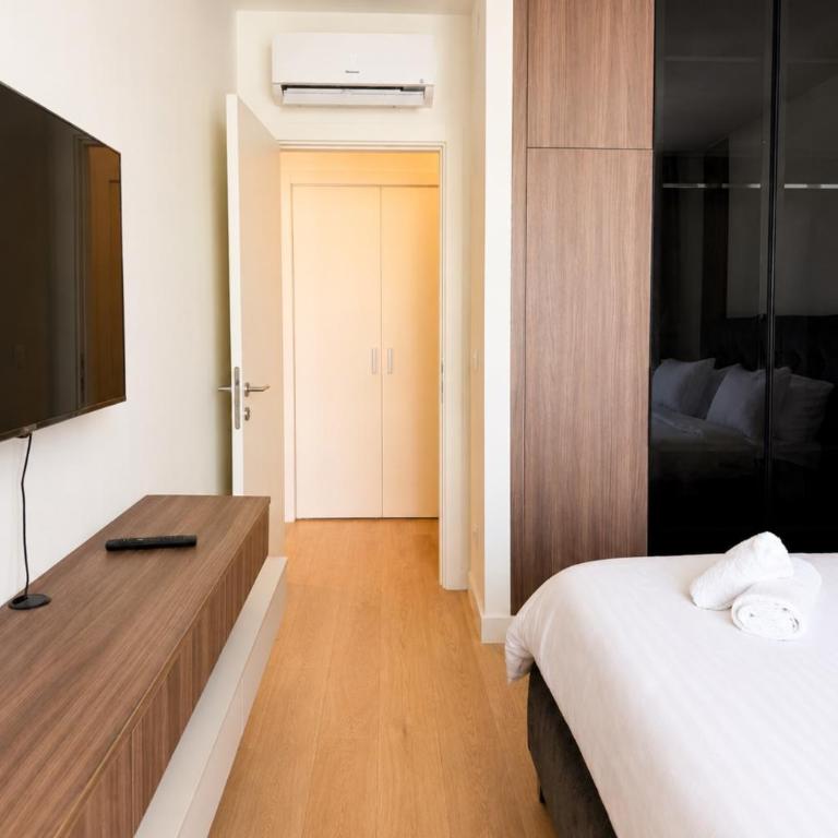  - Room #1715010701 - 2