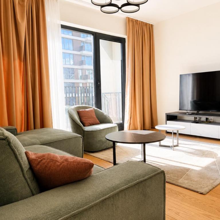  - Room #1715010702 - 1