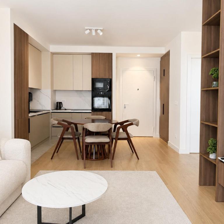  - Room #1715010701 - 17