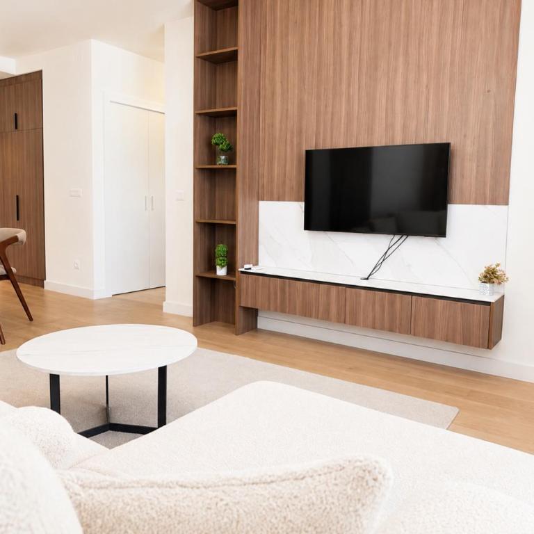  - Room #1715010701 - 20