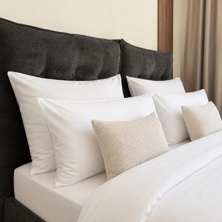  - Room #1715010701 - 21
