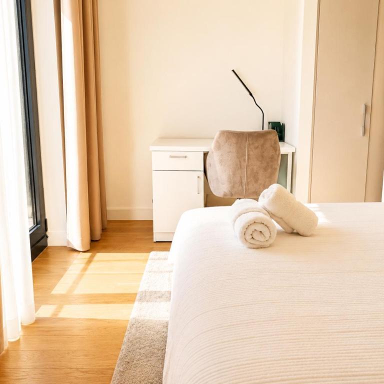  - Room #1715010702 - 15