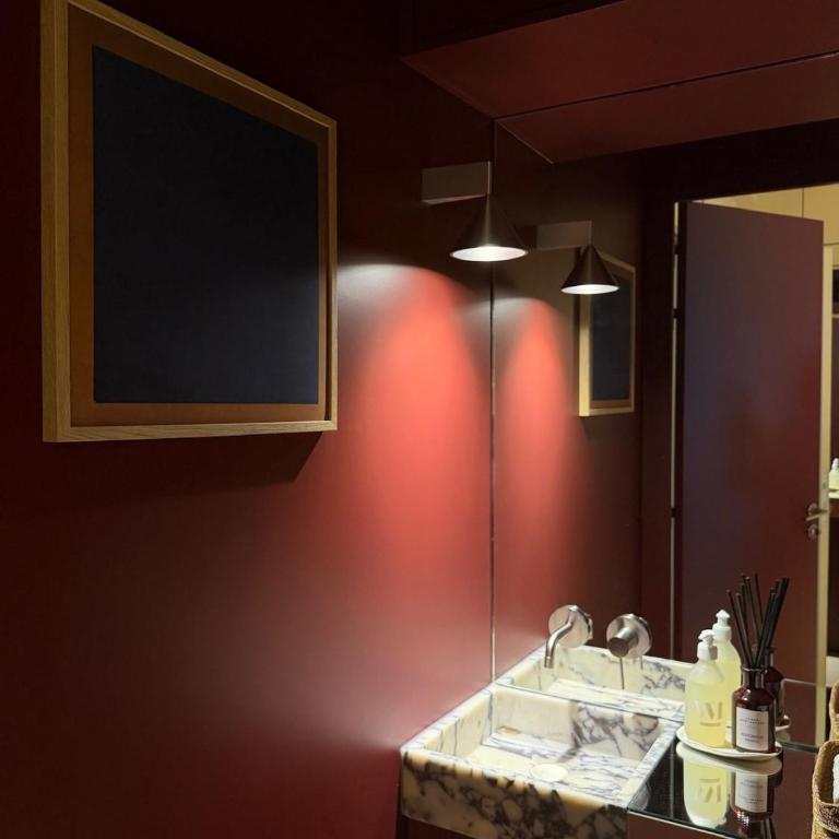 Chic Pied-à-Terre Heart of Paris 7th - Room #1715014501 - 15
