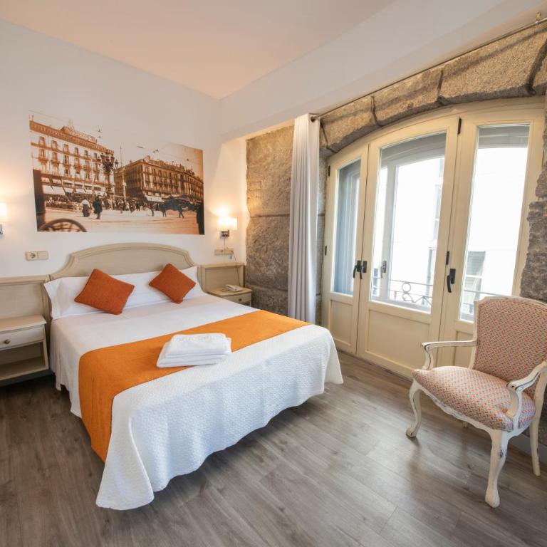 Hostal San Lorenzo - Doppel-/Zweibettzimmer mit Stadtblick - 1