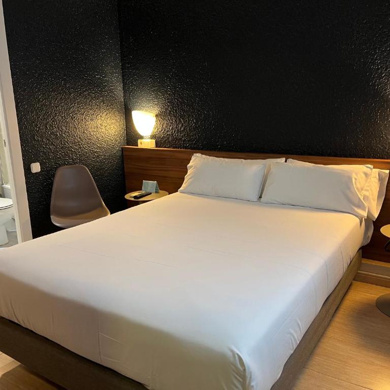 Hostal Iznájar Barcelona - Habitación Doble - 7