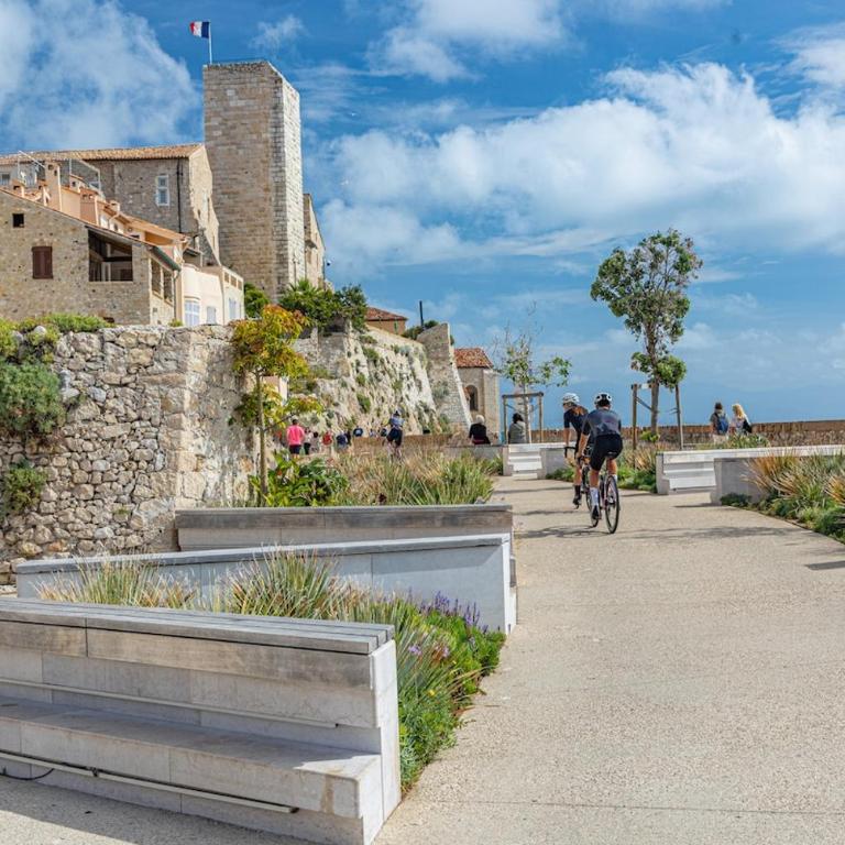 Phoenicia - Old Antibes - bright & air-conditioned - Appartement 1 Chambre - 2